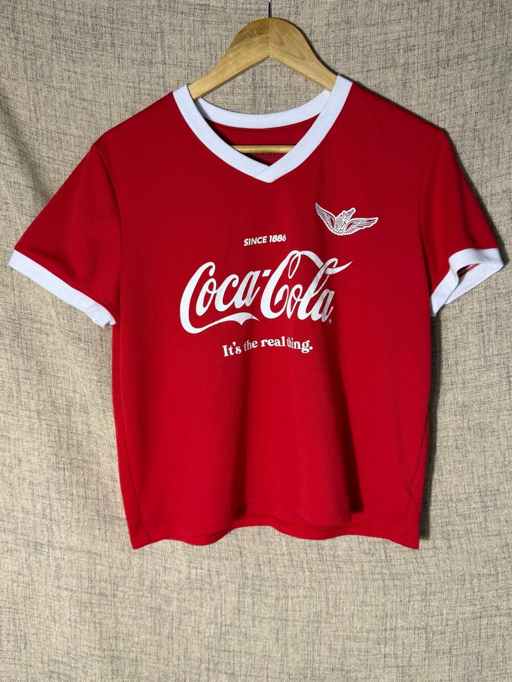 Coca-Cola Coke Is It! Red Ringer Graphic T-Shirt Women’s Large Retro Logo Tee